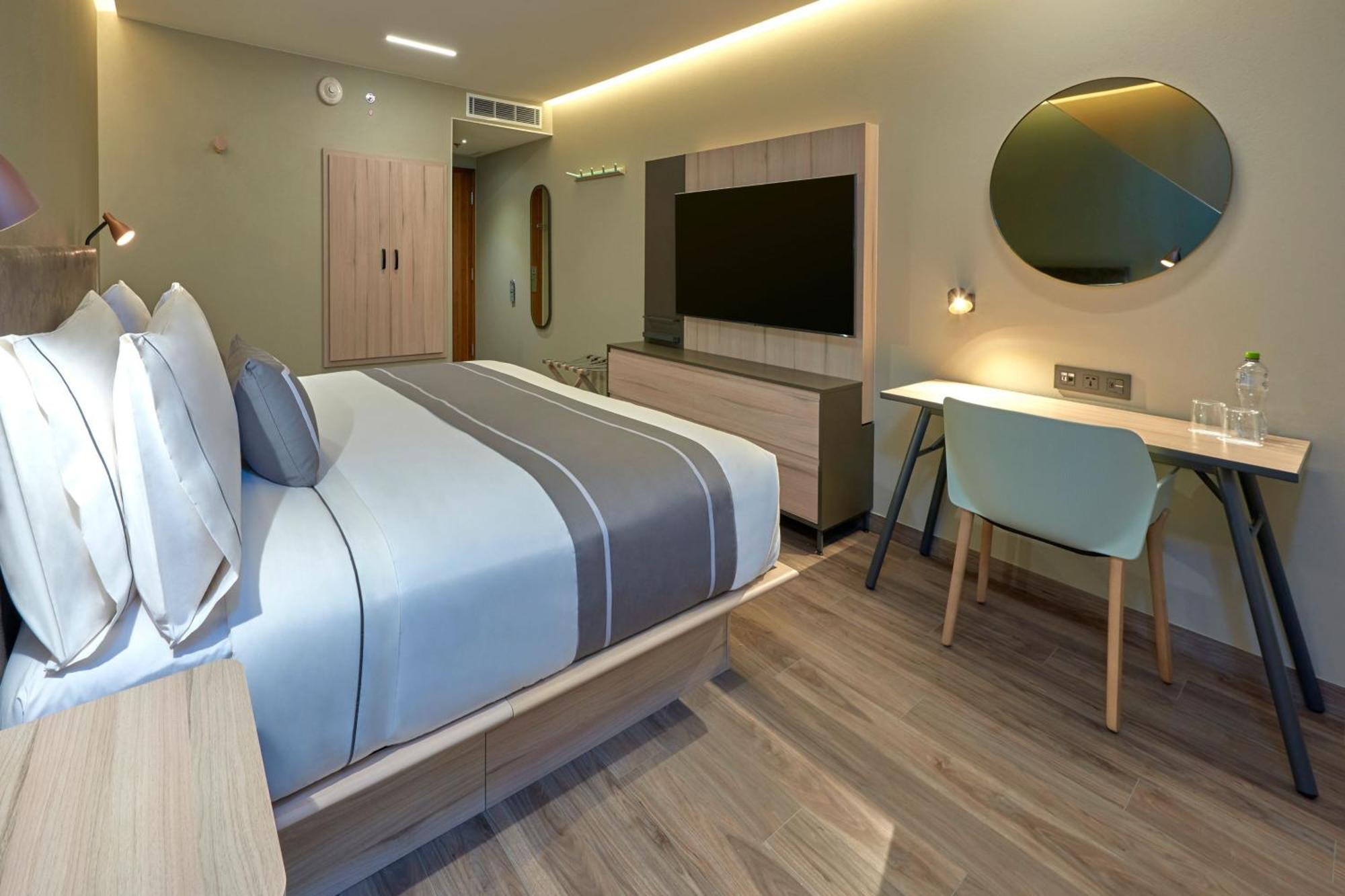 City Express Plus By Marriott Guadalajara Providencia المظهر الخارجي الصورة